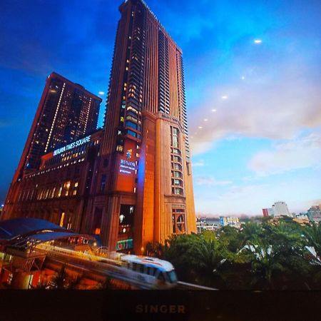 קואלה לומפור Sabah Suites At Times Square Kl מראה חיצוני תמונה