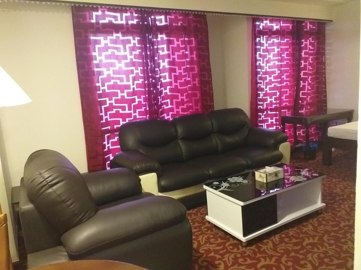 קואלה לומפור Sabah Suites At Times Square Kl מראה חיצוני תמונה