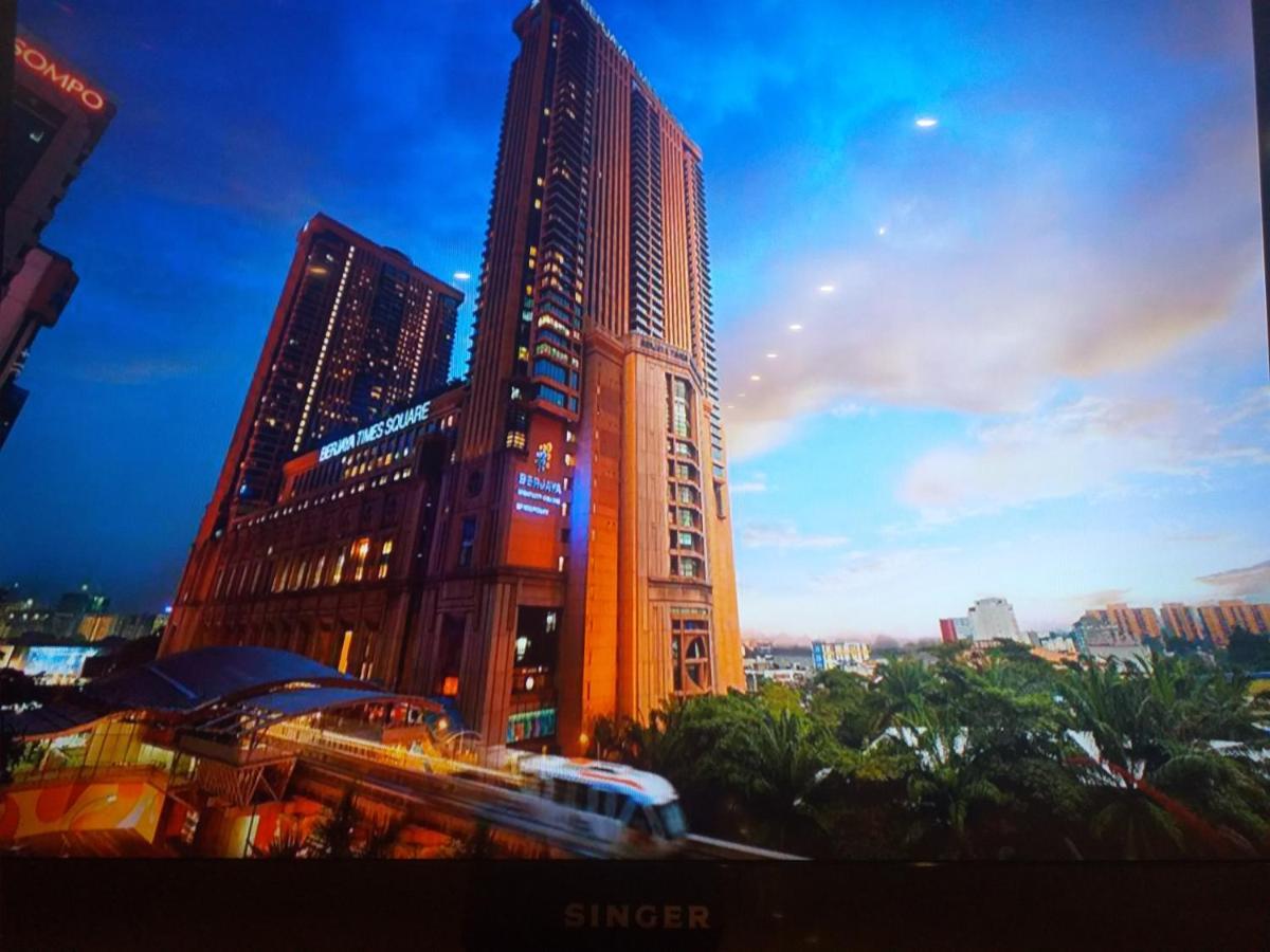 קואלה לומפור Sabah Suites At Times Square Kl מראה חיצוני תמונה