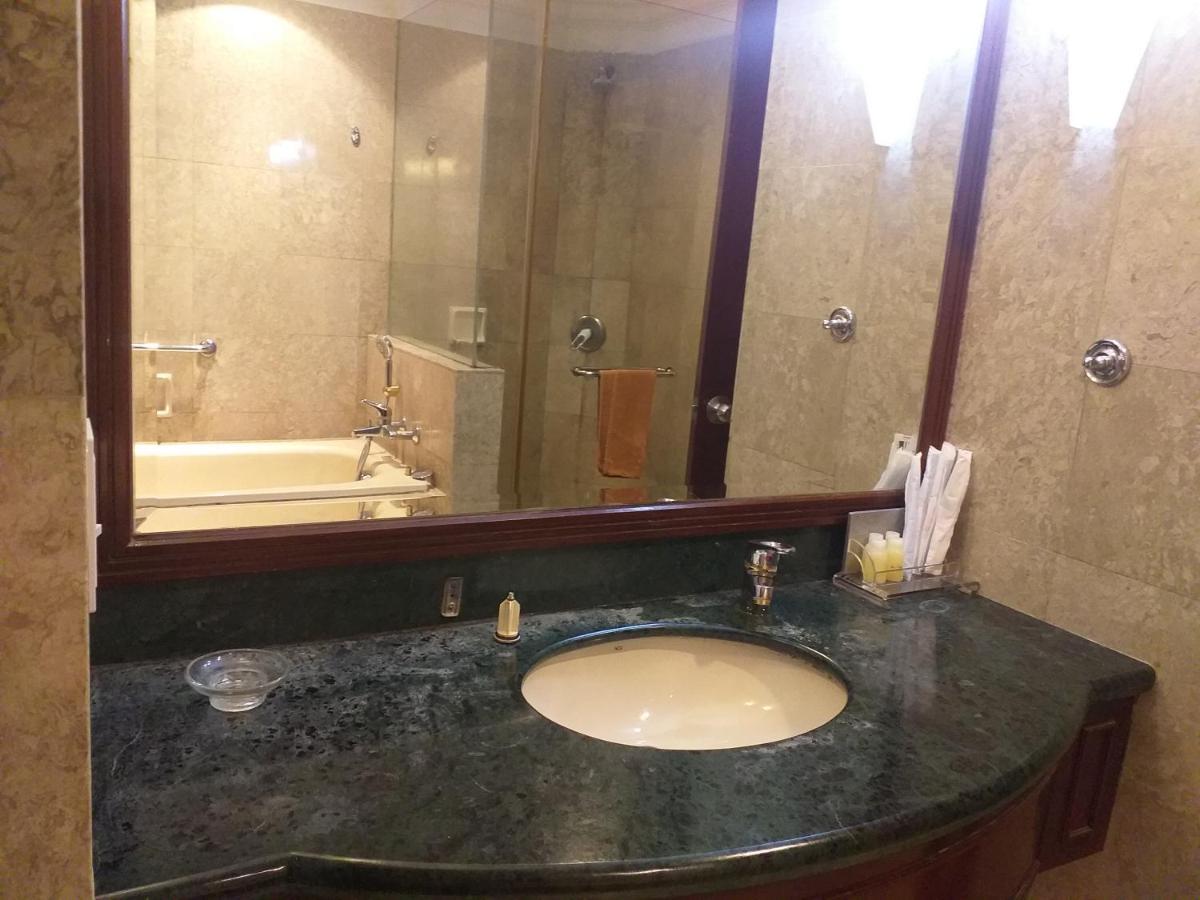 קואלה לומפור Sabah Suites At Times Square Kl מראה חיצוני תמונה